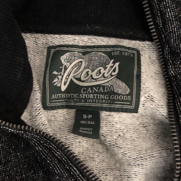 Roots Quarter Zip Sweatshirt in Salt and Pepper - Picture 4 of 4